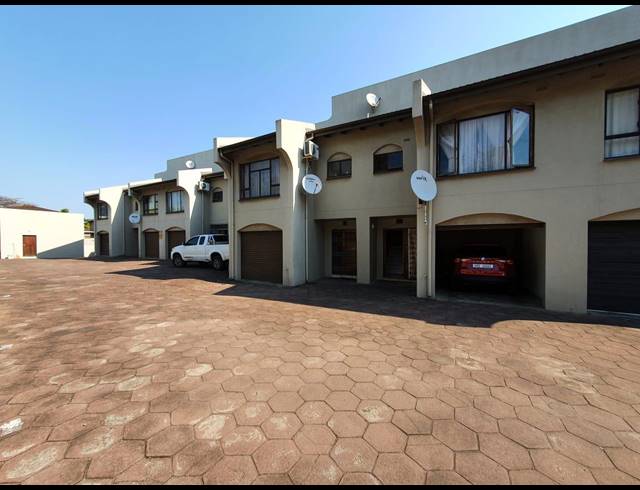 3 BEDROOM DUPLEX FOR SALE IN MEER EN SEE